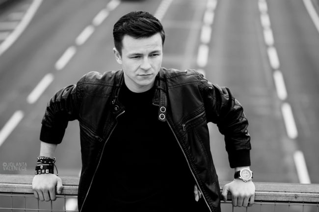 Charlie2512-650px_JolantaV